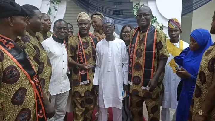 ILAMOYE GRAMMAR SCHOOL 1985 SET HOSTS GALA TO CLOSE ANNIVERSARY CELEBRATIONS