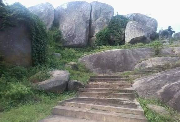 APPEAL FOR PEACE TO REIGN IN OSOSO KINGDOM