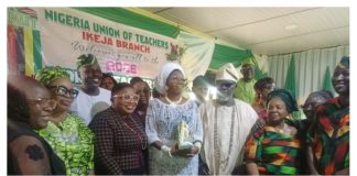 From Chalk To Dance Floor: Mother Of The Day Shona Aluko Parties With Lagos Teachers